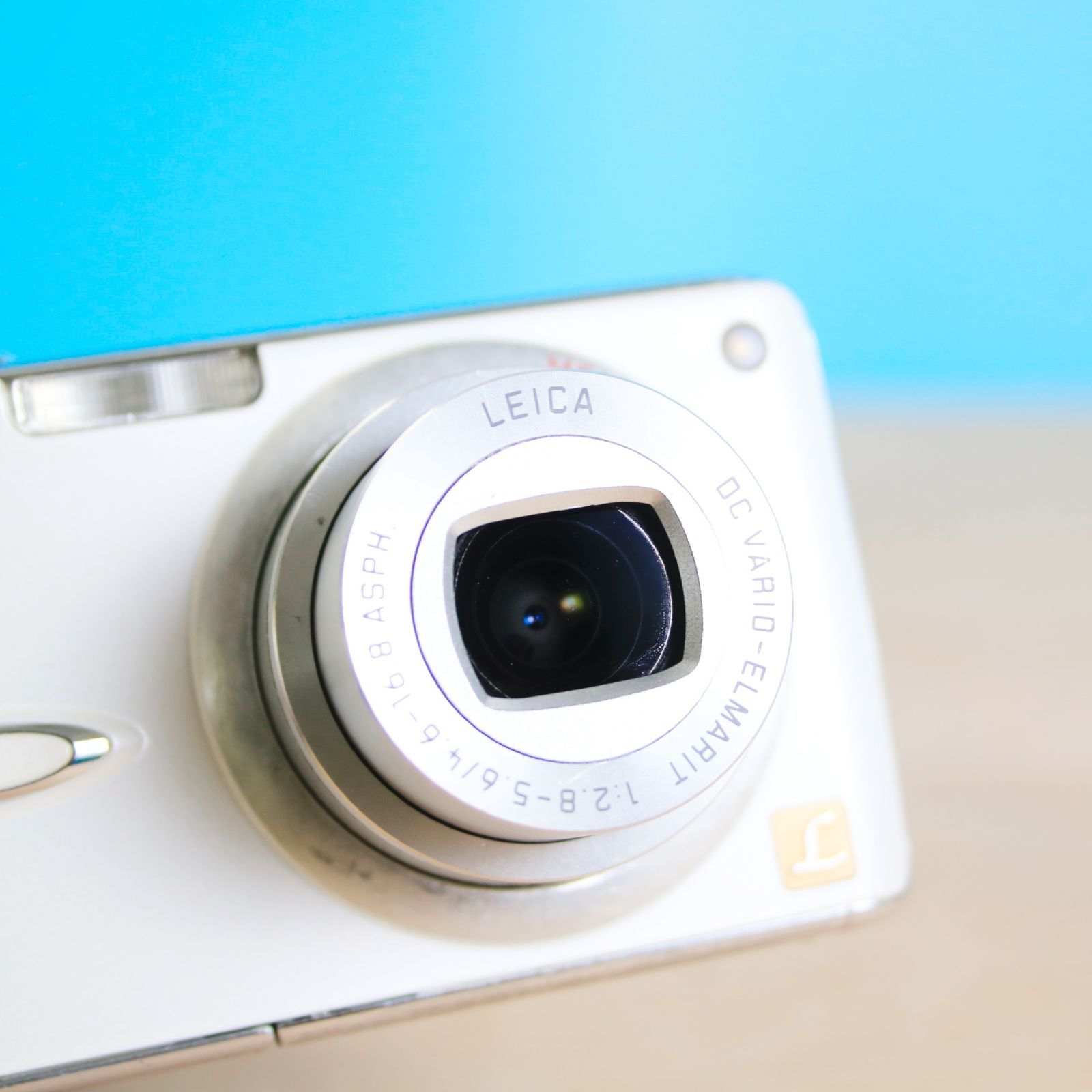 完動品❁ Panasonic DMC-FX10 オールドコンデジ ホワイト ボディ 白