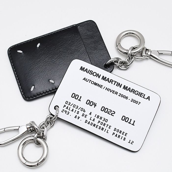 MAISON MARGIELA メゾン マルジェラ キーホルダー 4ステッチ キーチェーン SA1VL0053 P8831 メンズ ユニセックス ブラック カーフレザー シワ加工 キーリング