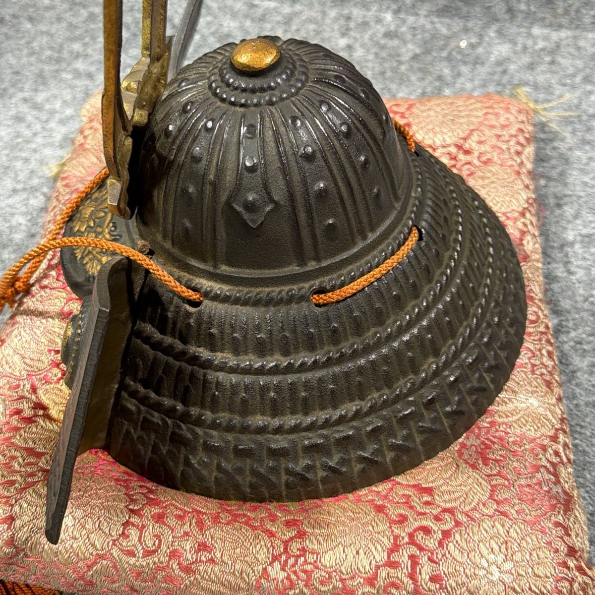 中古】高岡銅器 北陸銅器謹製 兜飾り 五月人形 金属製 伝統工芸 端午の 