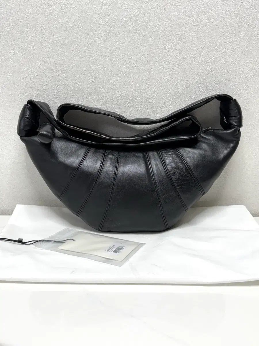 (正規品/A+) ルメール クルーアサンバッグ スモール ブラック