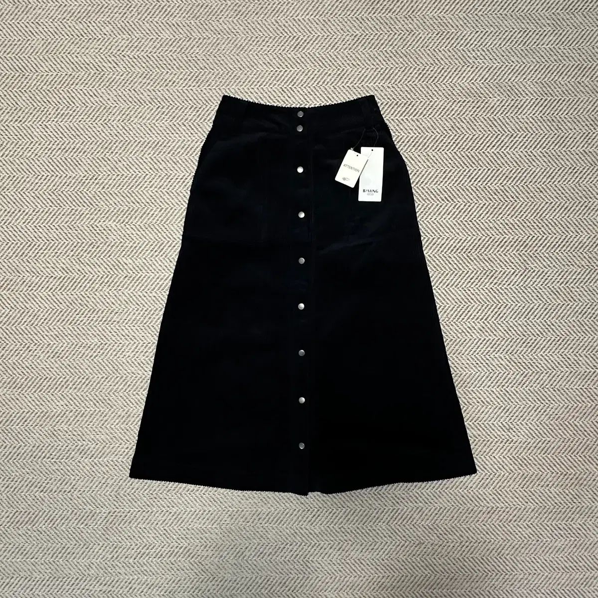 BEAMS コーデュロイスカート
