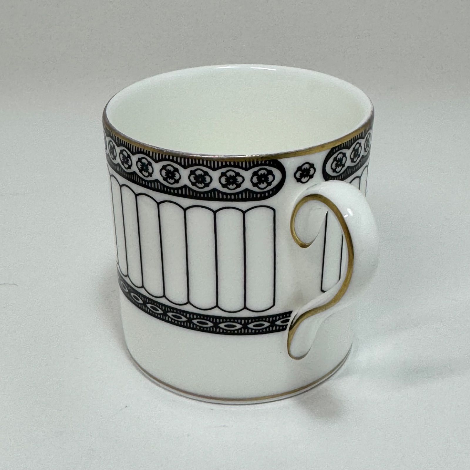 WEDGWOOD ウェッジウッド「コロネード ブラック」コーヒーカップ 