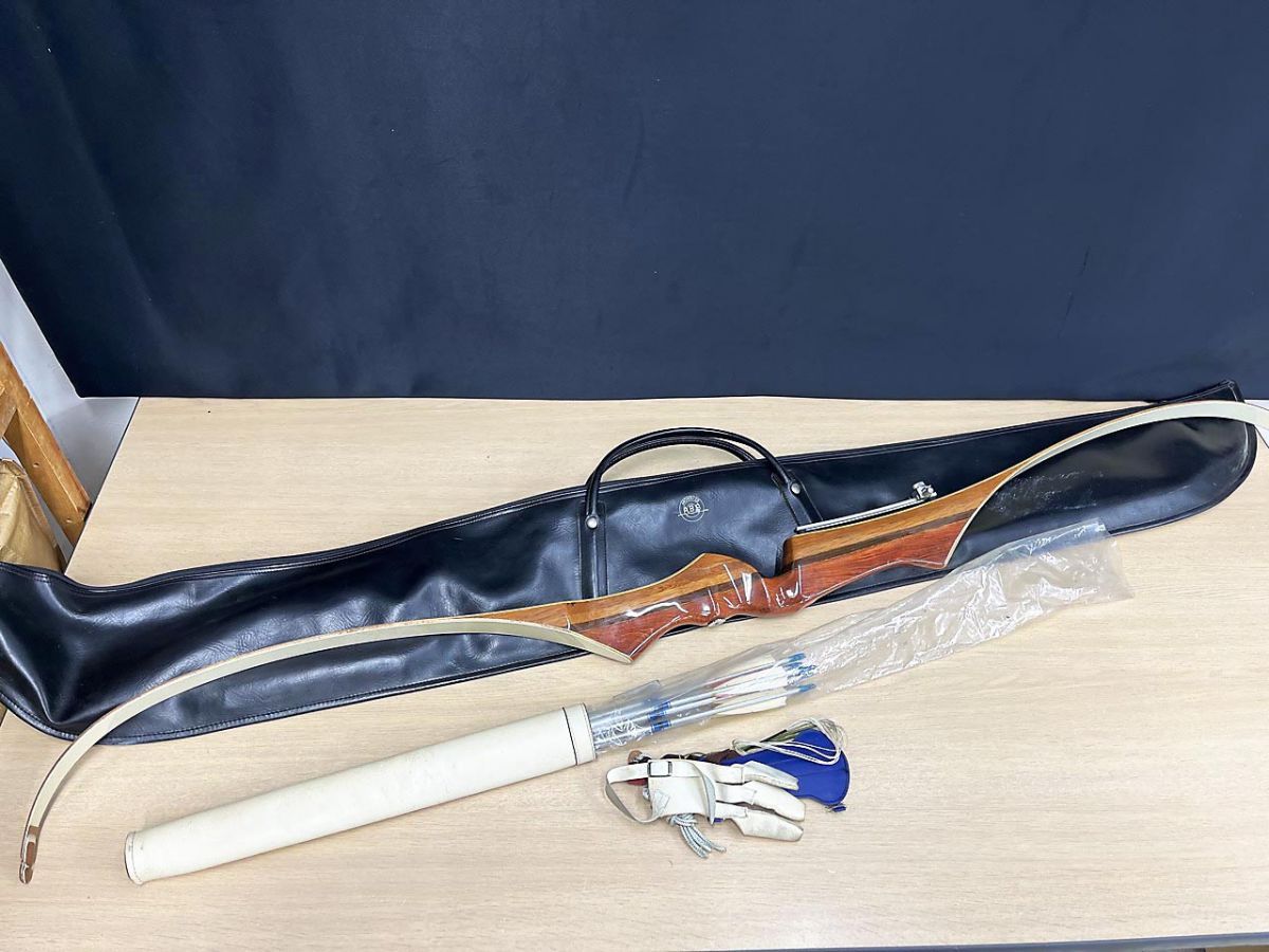 【現状品】 YAMAHA ヤマハ アーチェリー 弓 木製 ソフトケース付 全長約155cm YDS66 ★