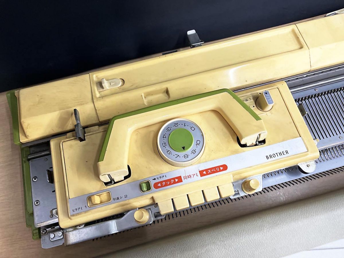 ジャンク品】 brother ブラザー 編み機 編み物 ハンドクラフト KH-821 ☆
