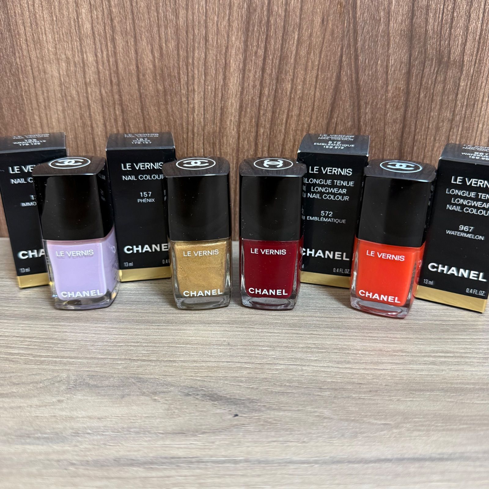 (i)CHANEL シャネル ヴェルニ ネイルカラー LE VERNIS ロング トゥニュ 157 フェニックス 572 アンブレマティック 135 イモーテル ドゥ シャネル 967 ウォーターメロン エナメル 4本セット/7120-7213