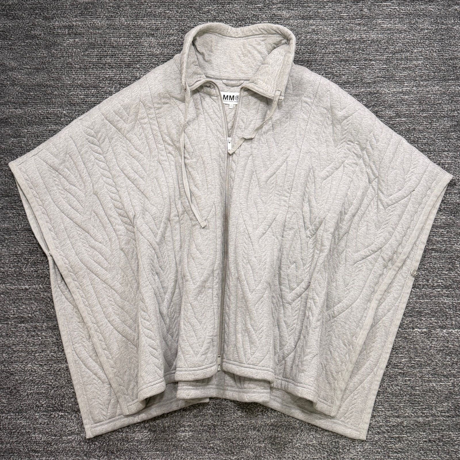 MM6 Maison Margiela キルティングポンチョ S メゾンマルジェラ グレー MM6 Maison Margiela キルティングポンチョ S メゾンマルジェラ グレー