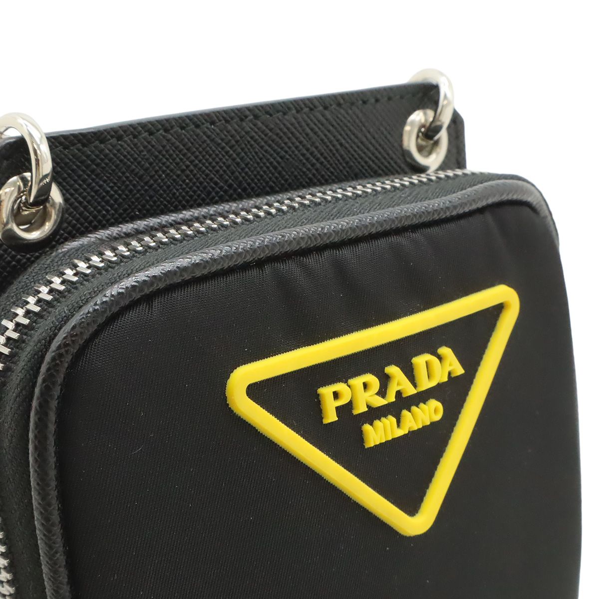 PRADA プラダ トライアングルロゴ スマートフォンケース ショルダー 