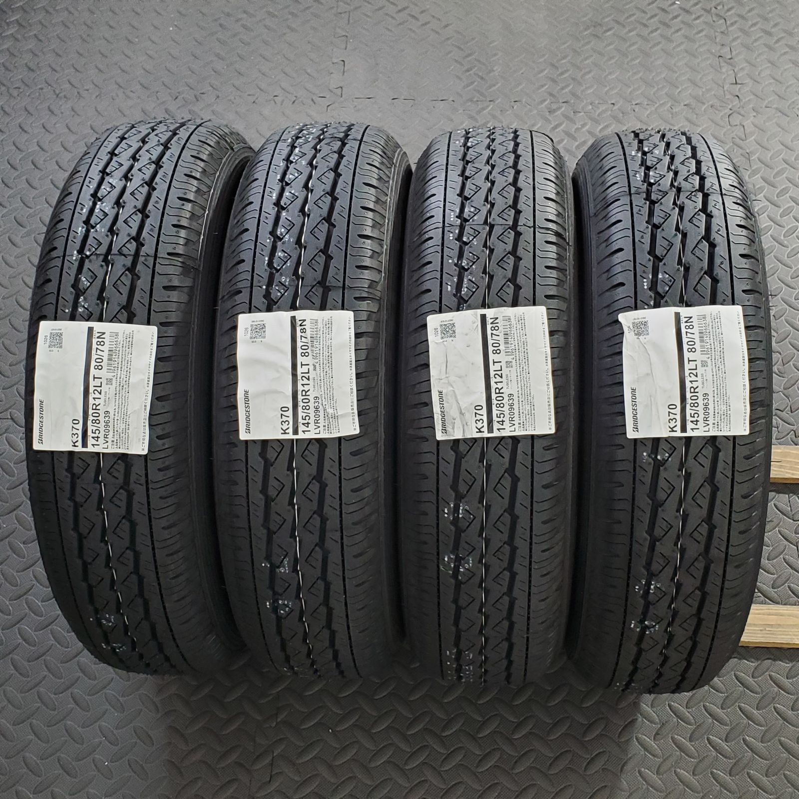 26年製 新品タイヤ 145/80R12 80/78N LT ブリヂストン K370(夏タイヤ 