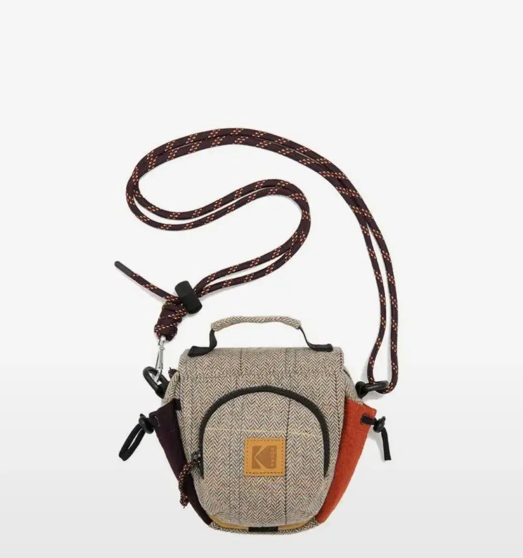 (実際に着用1回) KODAK(コダック) ウィンター カメラバッグ クロスバック ブラウン