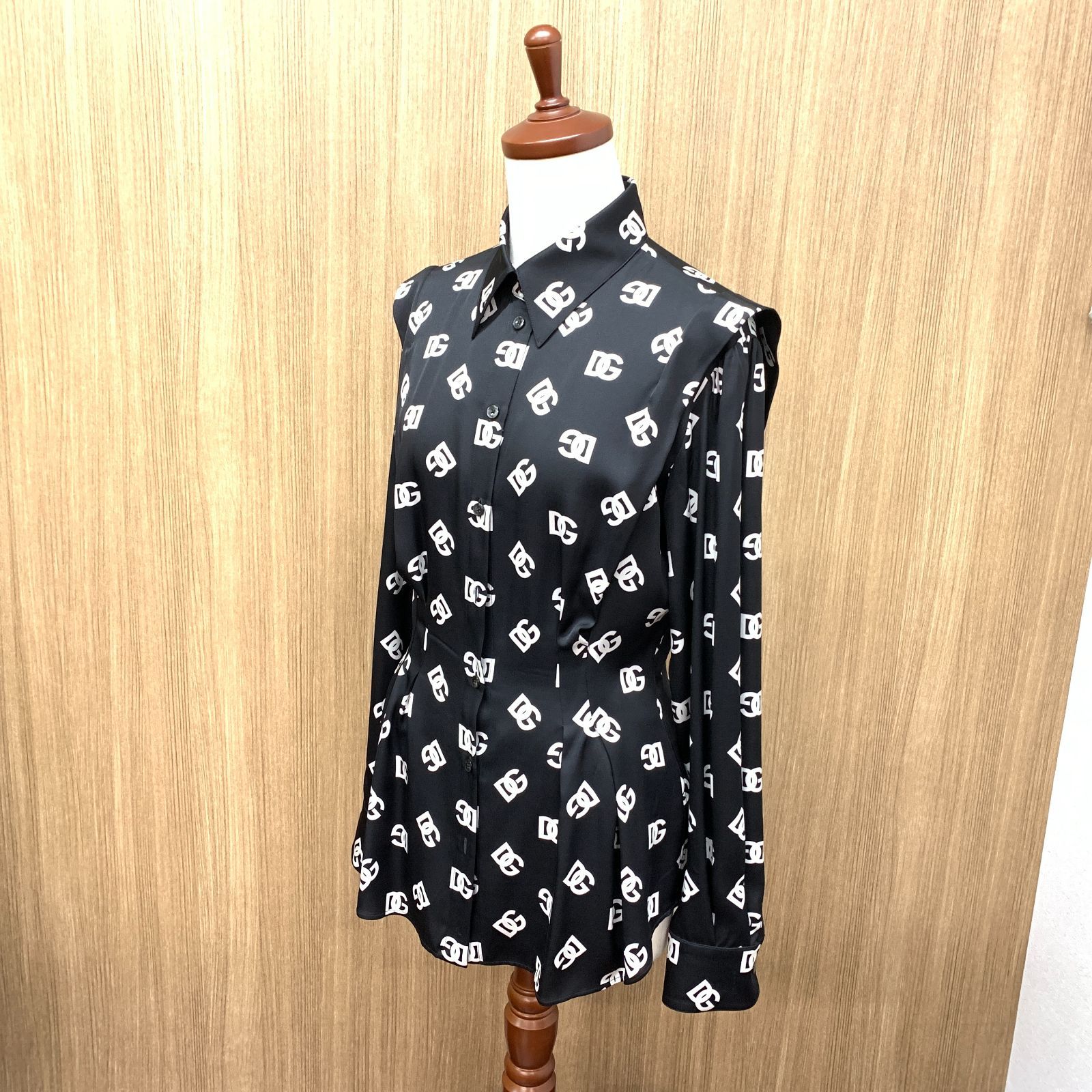 f001 L4 美品 ドルチェアンドガッバーナ Dolce & Gabbana DGロゴ 長袖 シャツ サイズ 40 ブラック