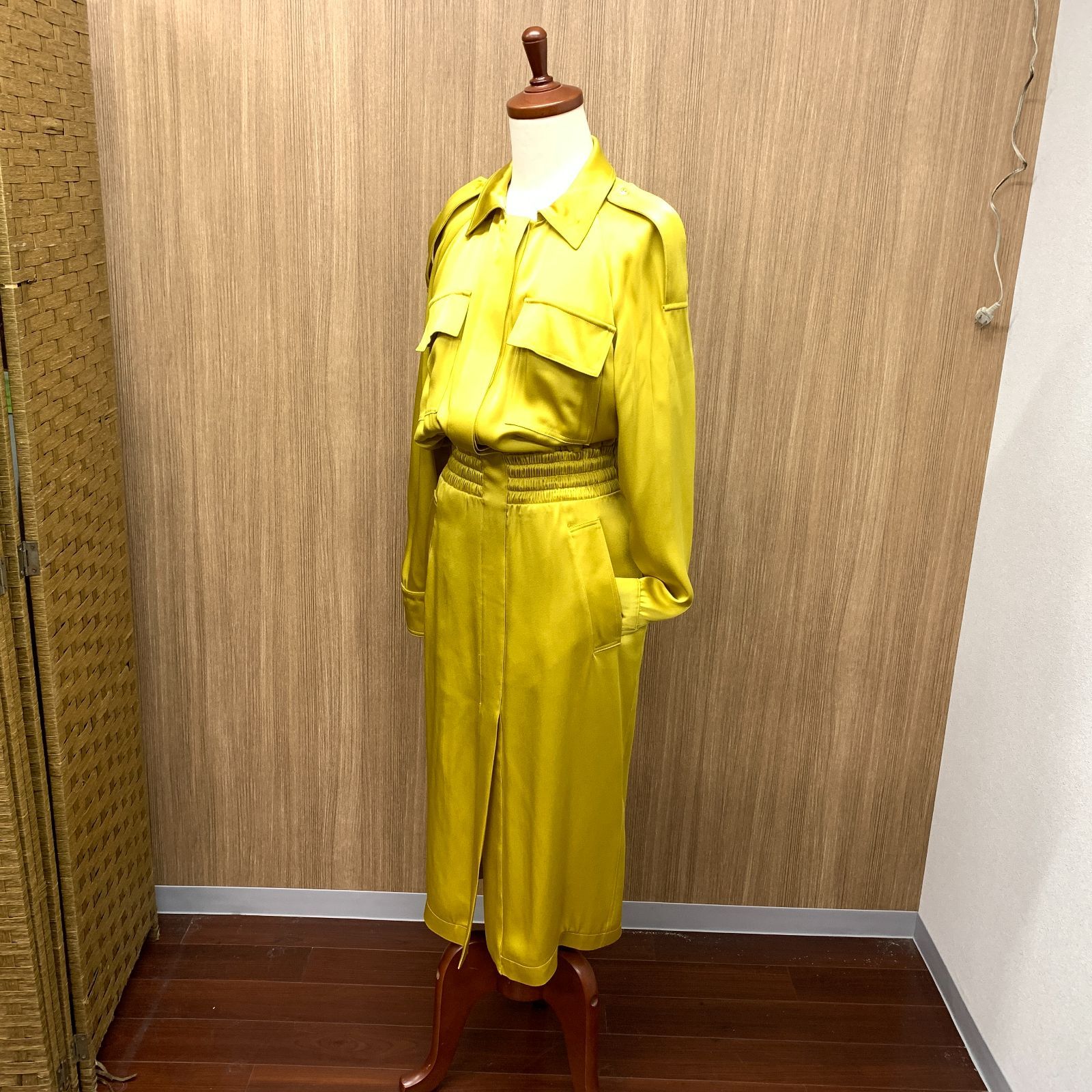 f001 L4 良品 TOM FORD トムフォード シャツワンピース トレンチ サイズ36 イエロー レディース
