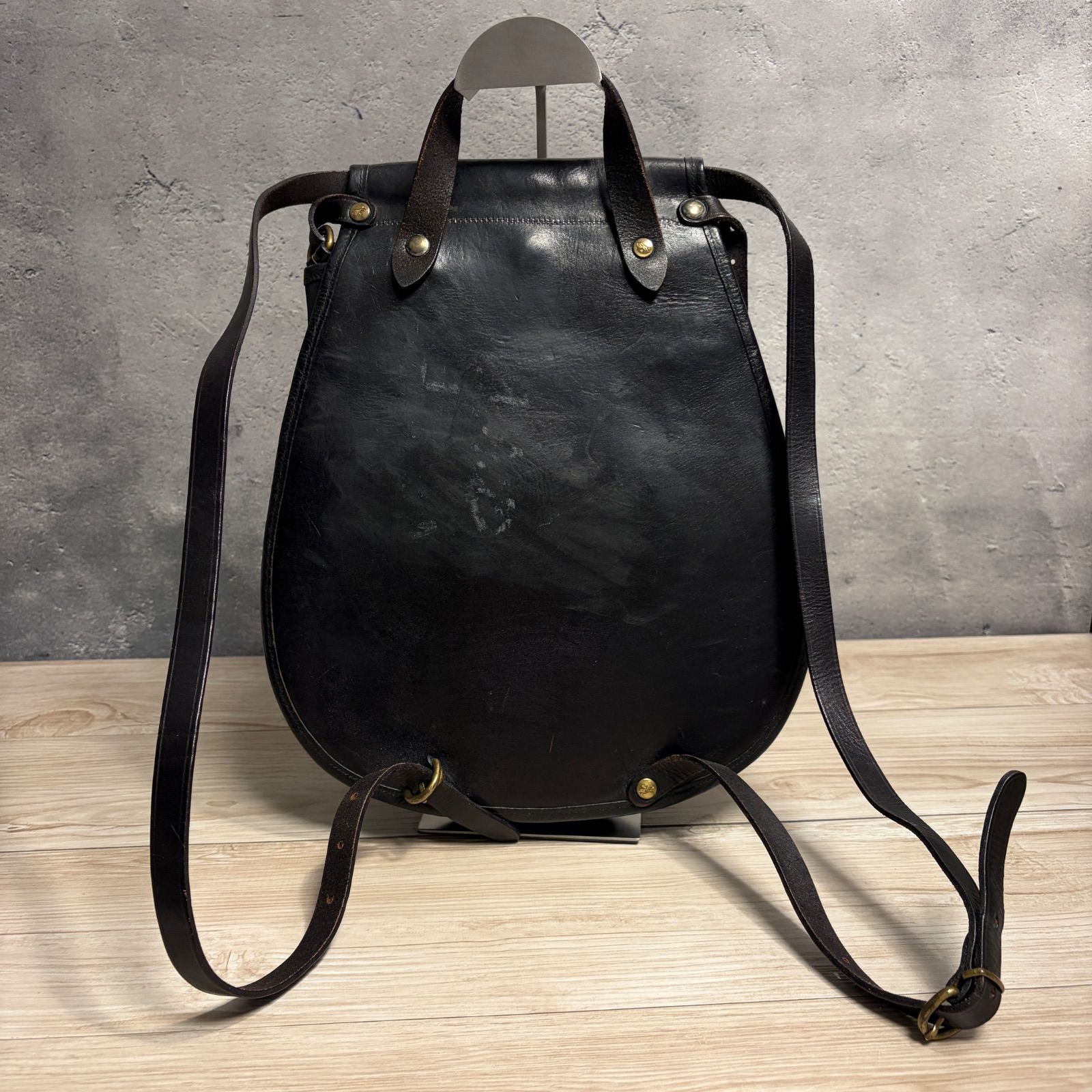 ✨Blue box3-958 IL BISONTE イルビゾンテ ブラック レザー リュック
