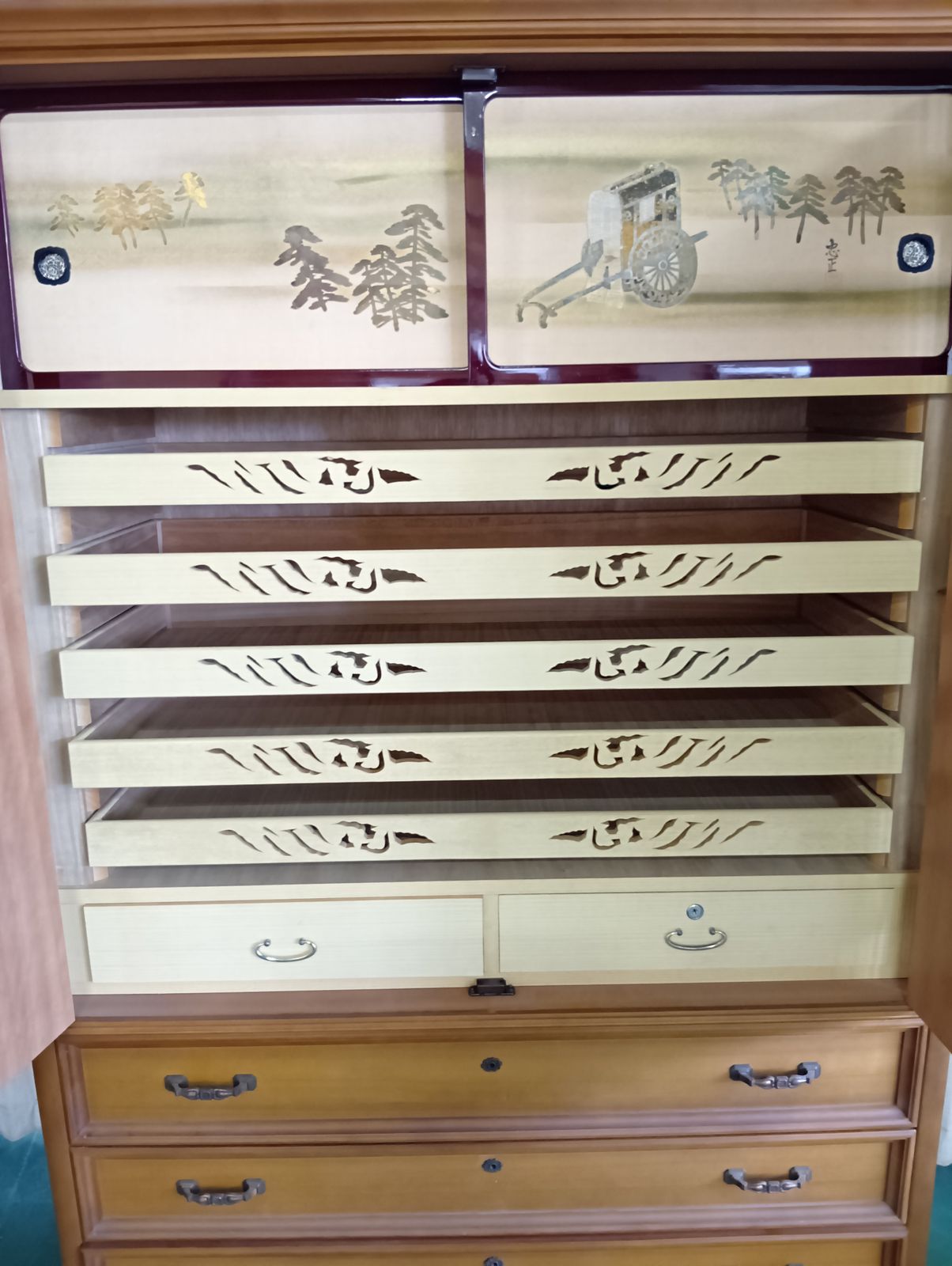 昭和レトロ 和箪笥 着物盆付き 高級婚礼家具_A9470 - メルカリ