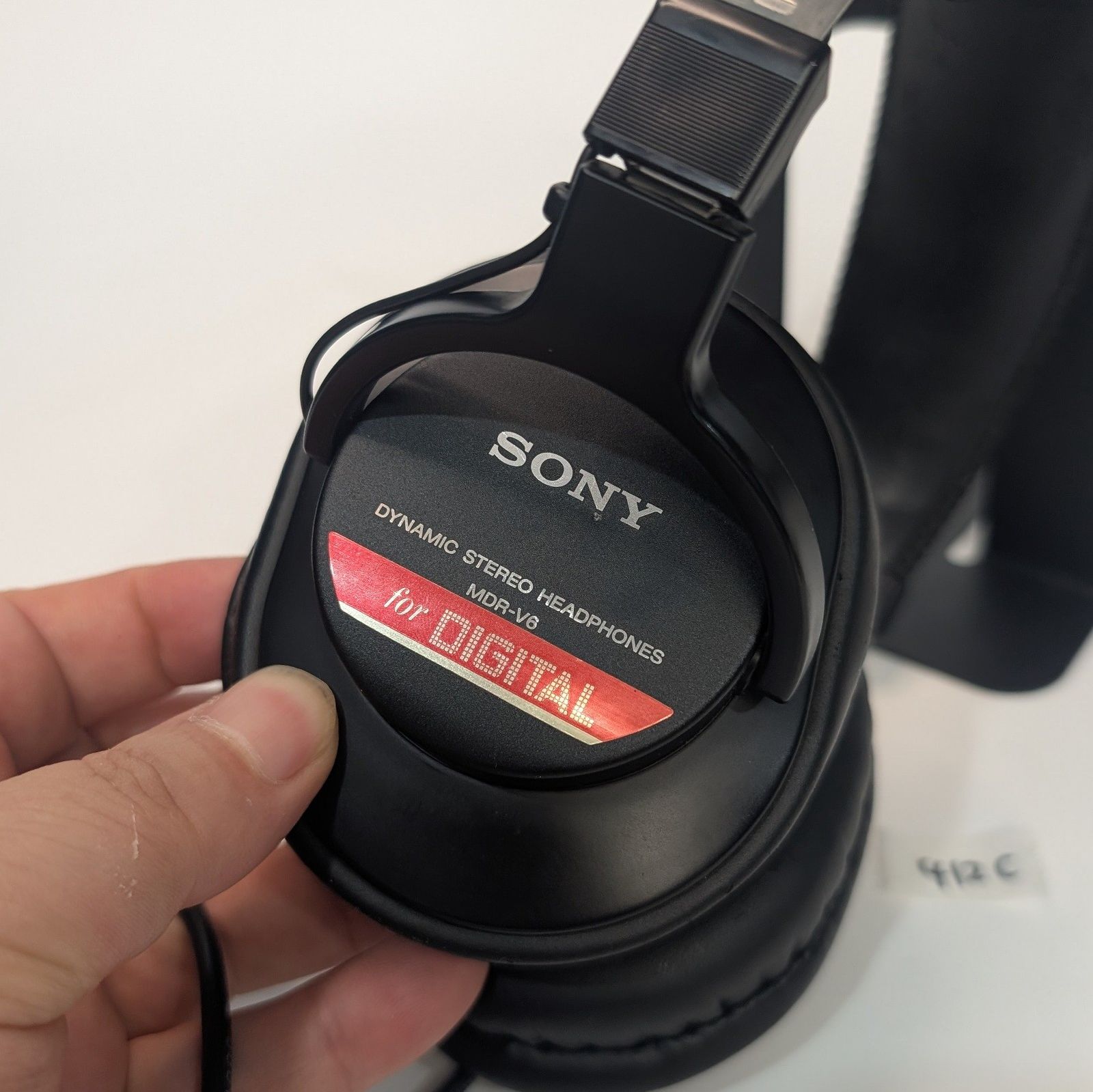 オーディオ機器 SONY MDR-V6 有線ヘッドホン 本体