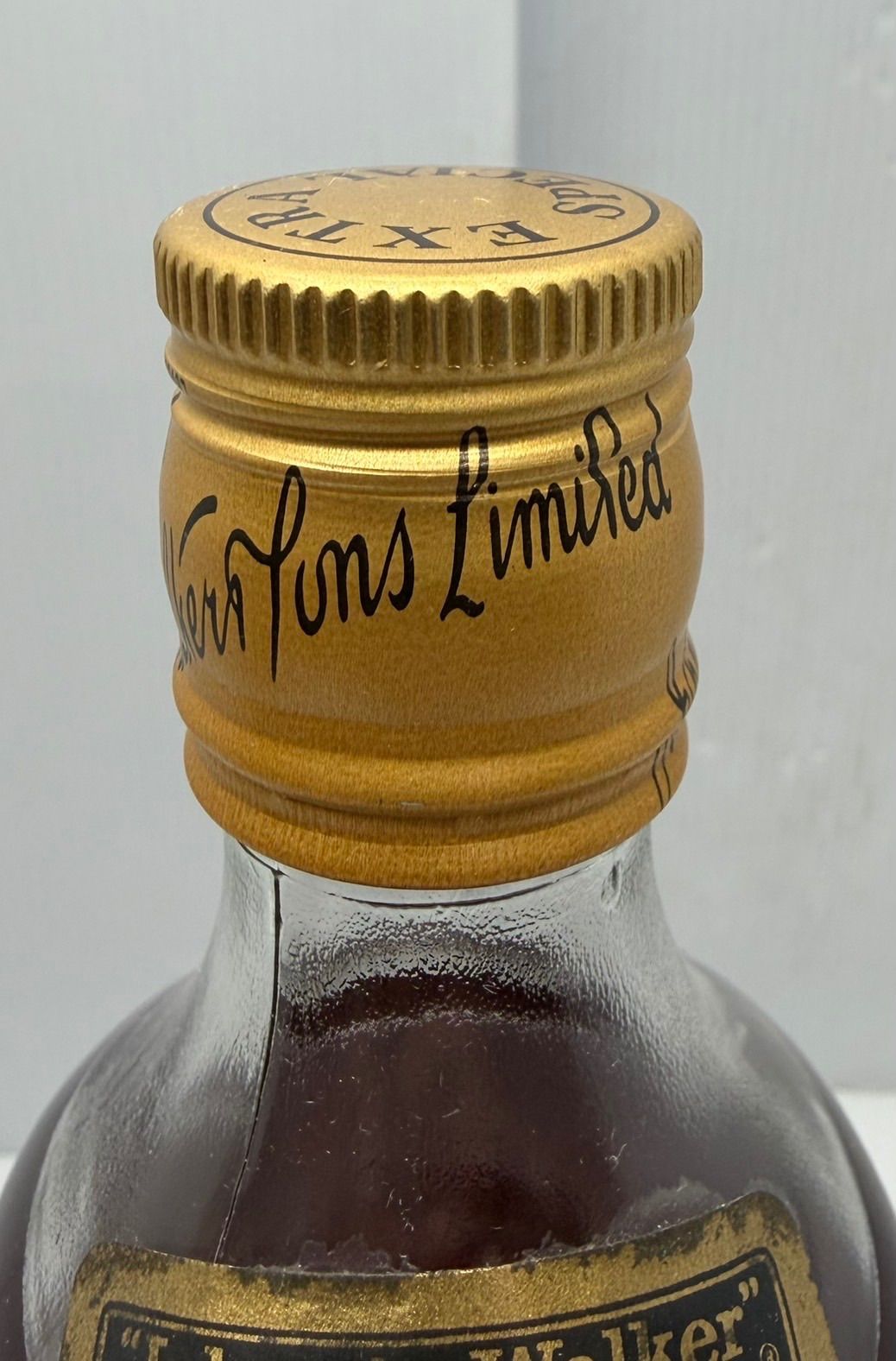 未開栓・箱付】ジョニ黒 金キャップ 70s 古酒 - メルカリ