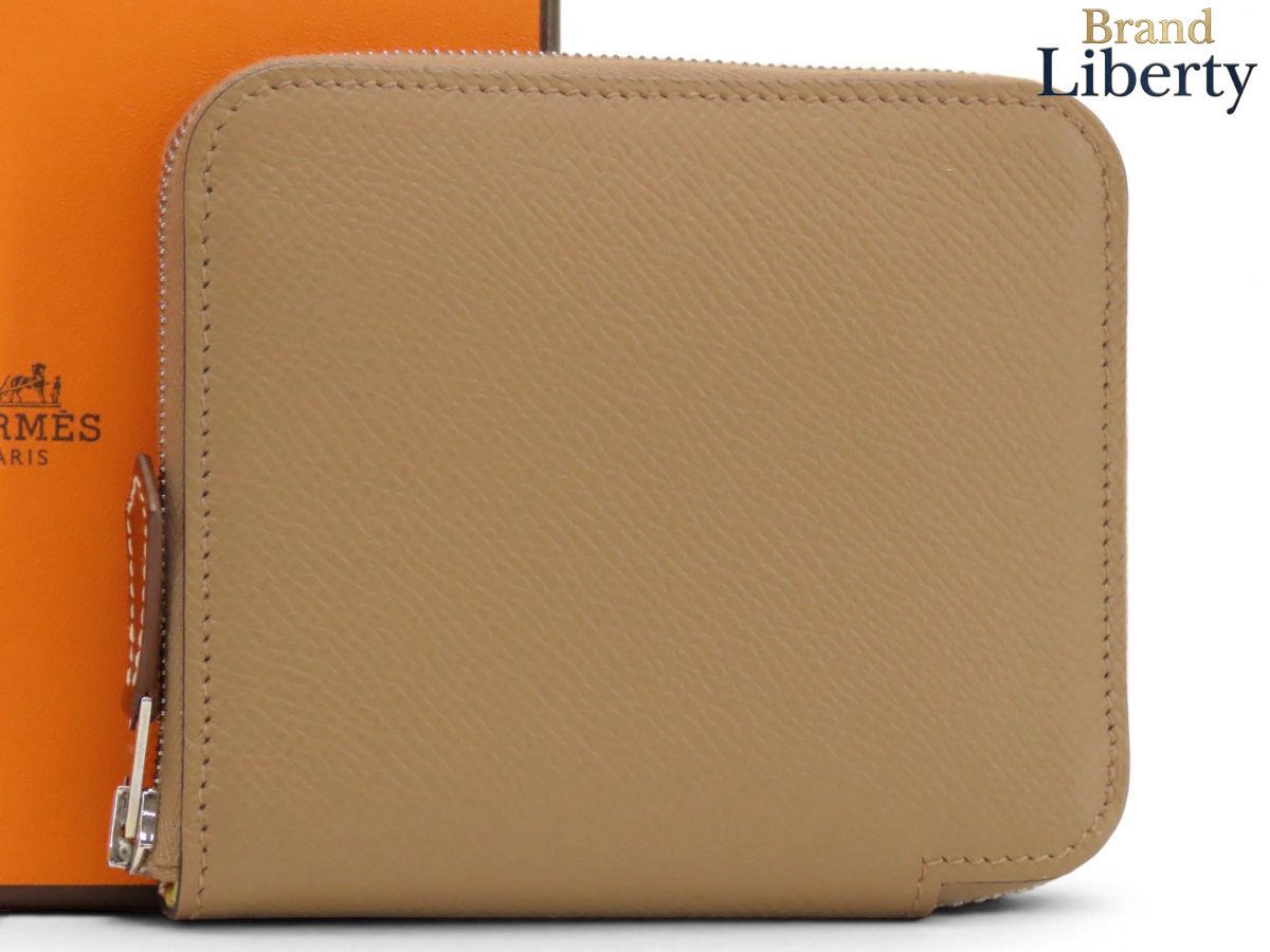 【新古品】エルメス HERMES アザップ コンパクト シルクイン ラウンドファスナー財布 コインケース コインパース 小銭入れ コンパクト財布 チャイ ライトブラウン ジョーヌシトロン イエロー ヴォーエプソン U刻