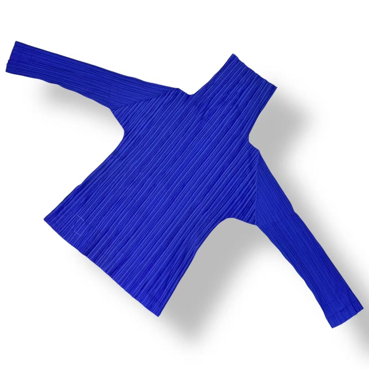 新品同様 ISSEY MIYAKE イッセイミヤケ PLEATS PLEASE プリーツ 
