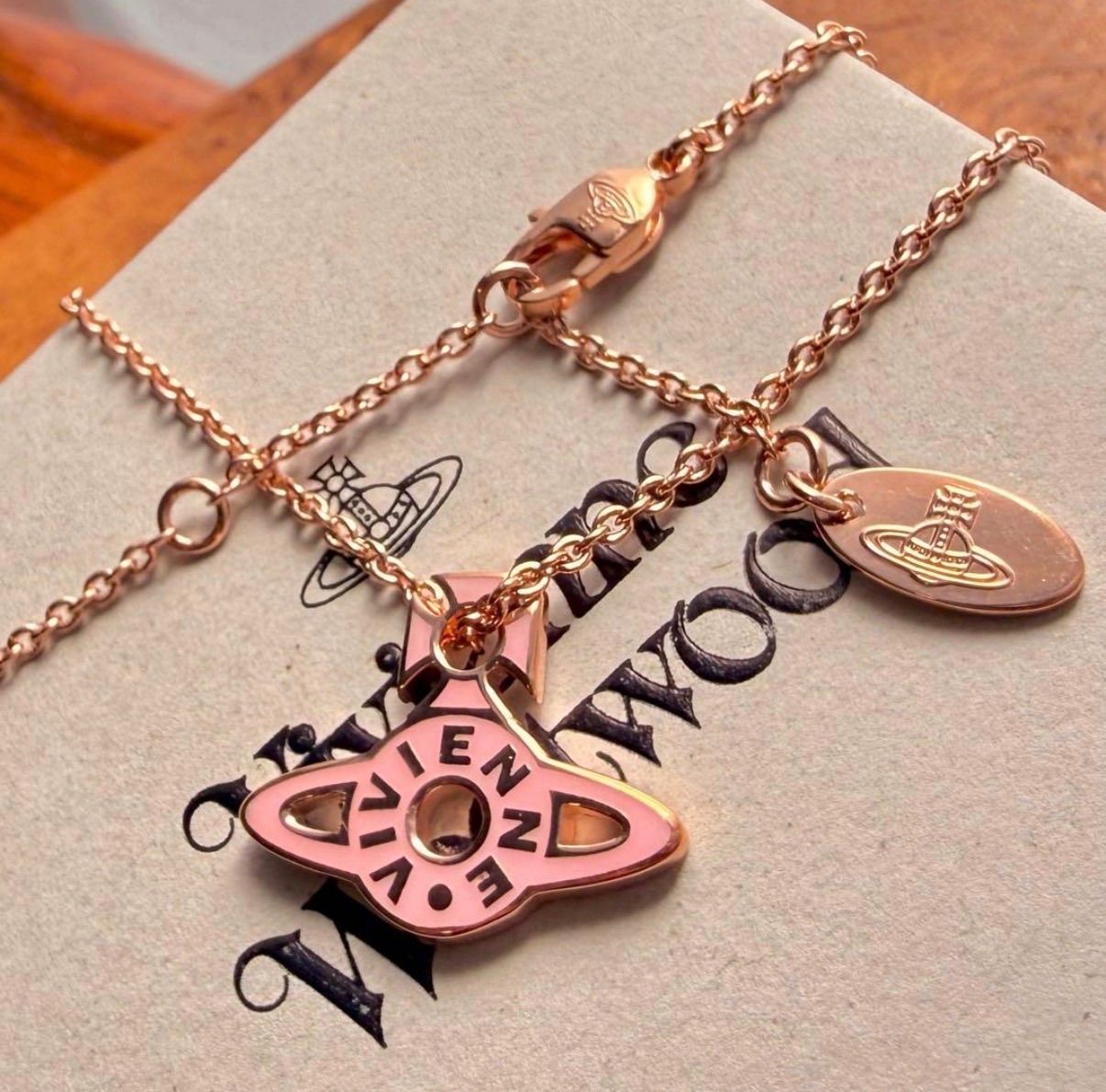 未使用廃盤VivienneWestwood リバーシブル オーブネックレス - メルカリ