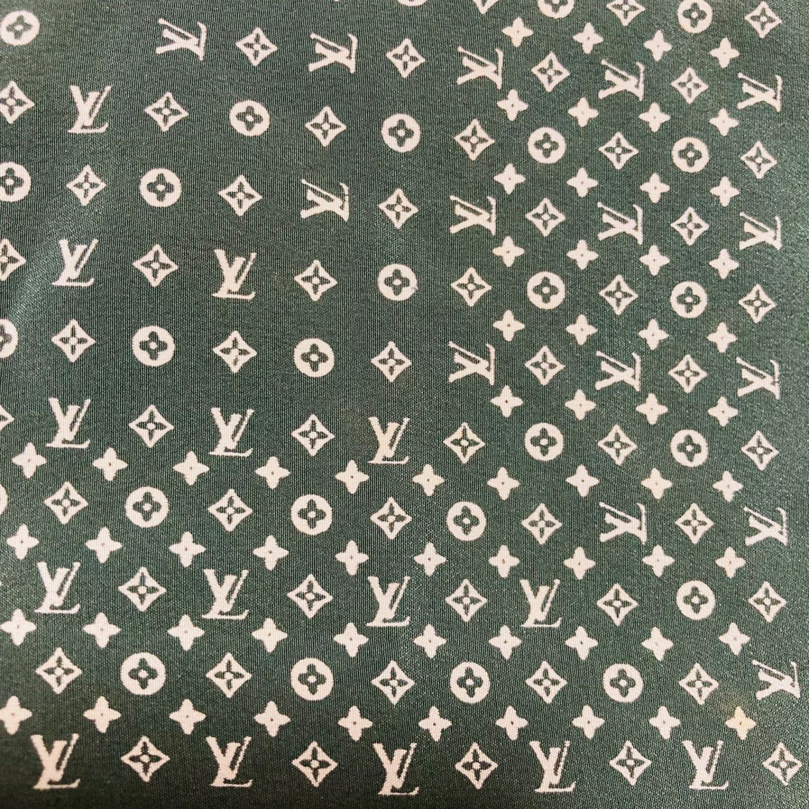 LOUIS VUITTON ルイヴィトン モノグラムグラデーションパターン 大判