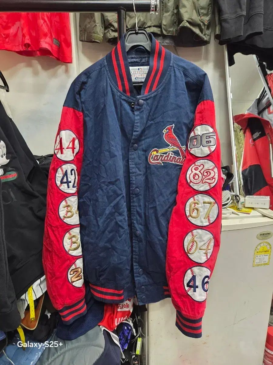 MLB SAINT LUIS(セントルイス) Cardinals 野球 アウター