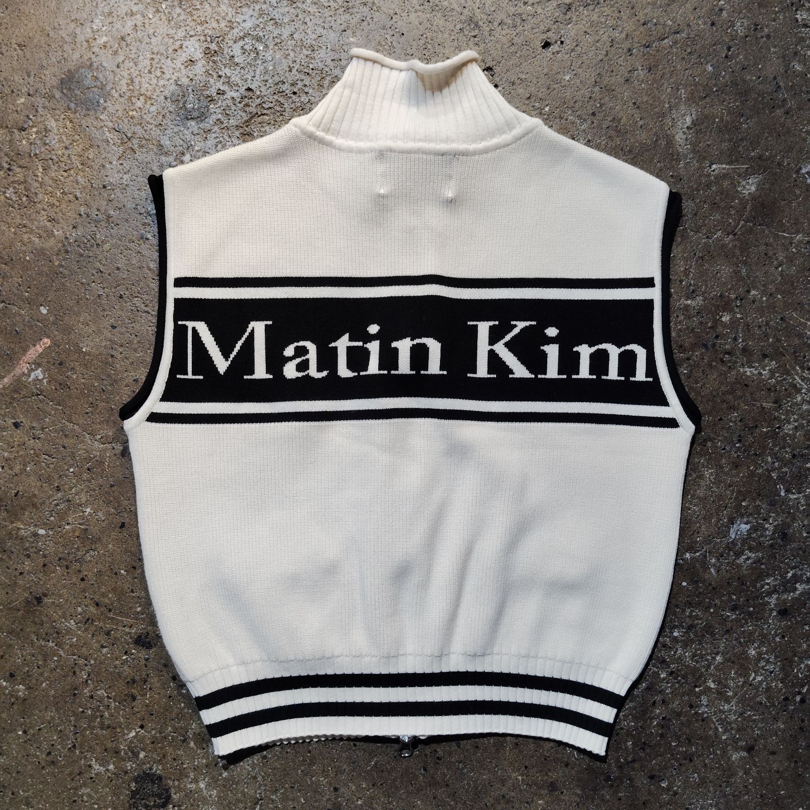 Matin Kim ジップアップ ノースリーブ ニット マーティンキム ロゴ 