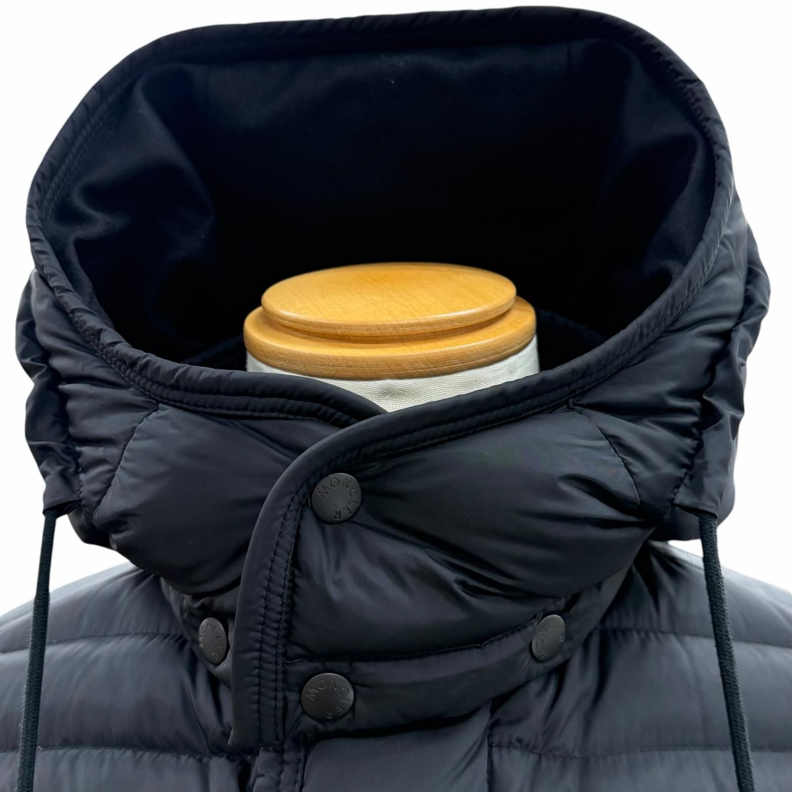 良品▽MONCLER モンクレール RYAN ライアン レザーワッペン付き ロゴ 