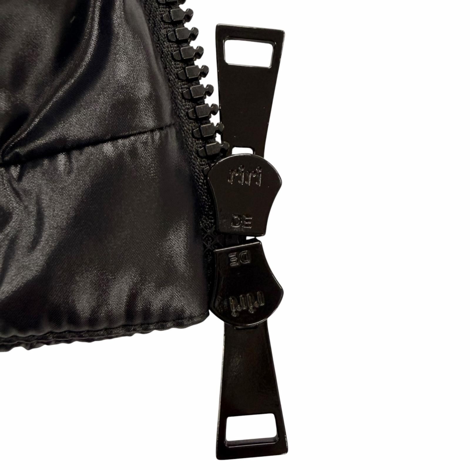 極美品 モンクレール 22AW カシミヤニット ロゴワッペン ブラック S 極美品◇MONCLER モンクレール 21-22AW HYOSERIS アルパカ混 ロゴ