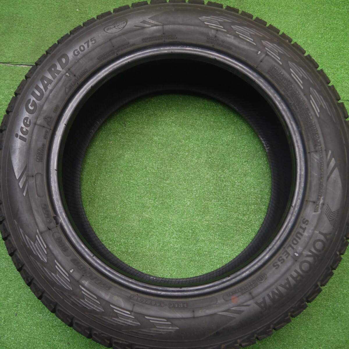 バリ溝！9.5分☆スタッドレス 225/60R17 ヨコハマ アイスガード G075 