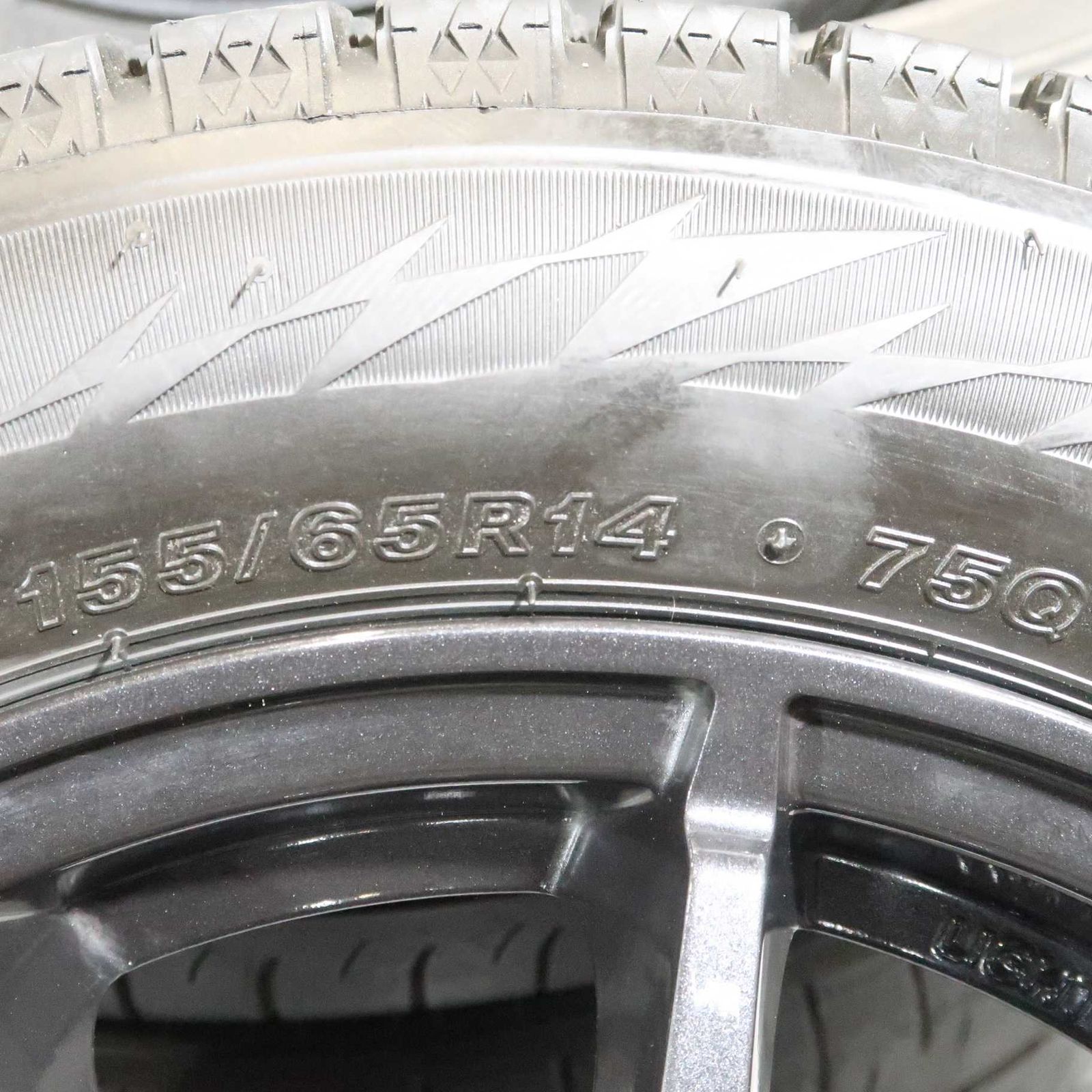 軽自動車 等に 4本 社外 14インチ スタッドレス ブリヂストン
