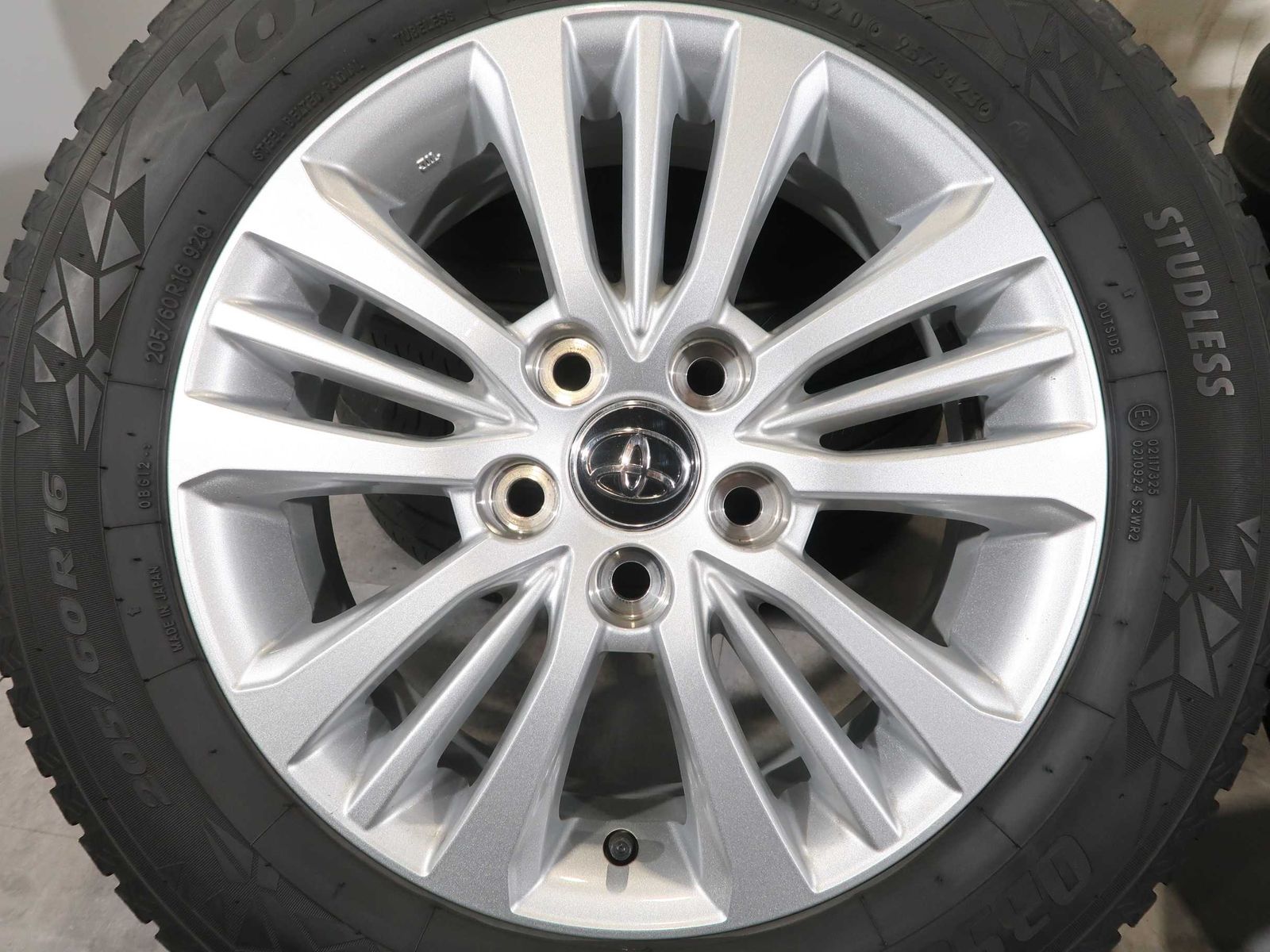 4本 トヨタ ノア ヴォクシー 純正 16インチ 6J +40 5H 114.3
