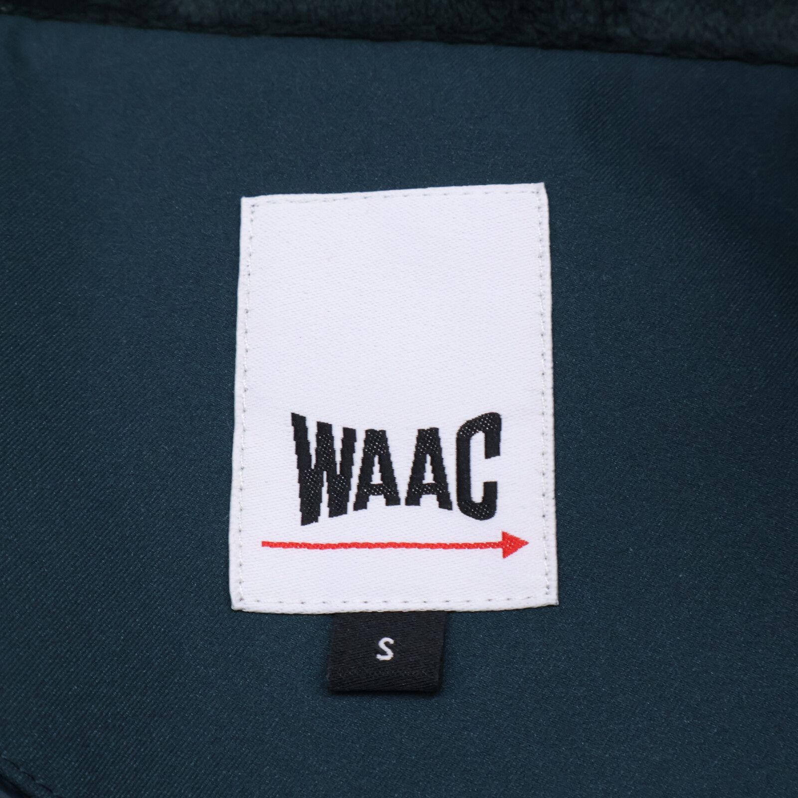 WAAC ワック グリーン ジップアップ ショート丈 ダウンベスト/ハーフパンツ セットアップ S/26 WAAC ワック グリーン ジップアップ ショート丈 ダウンベスト/ハーフパンツ セットアップ S/26