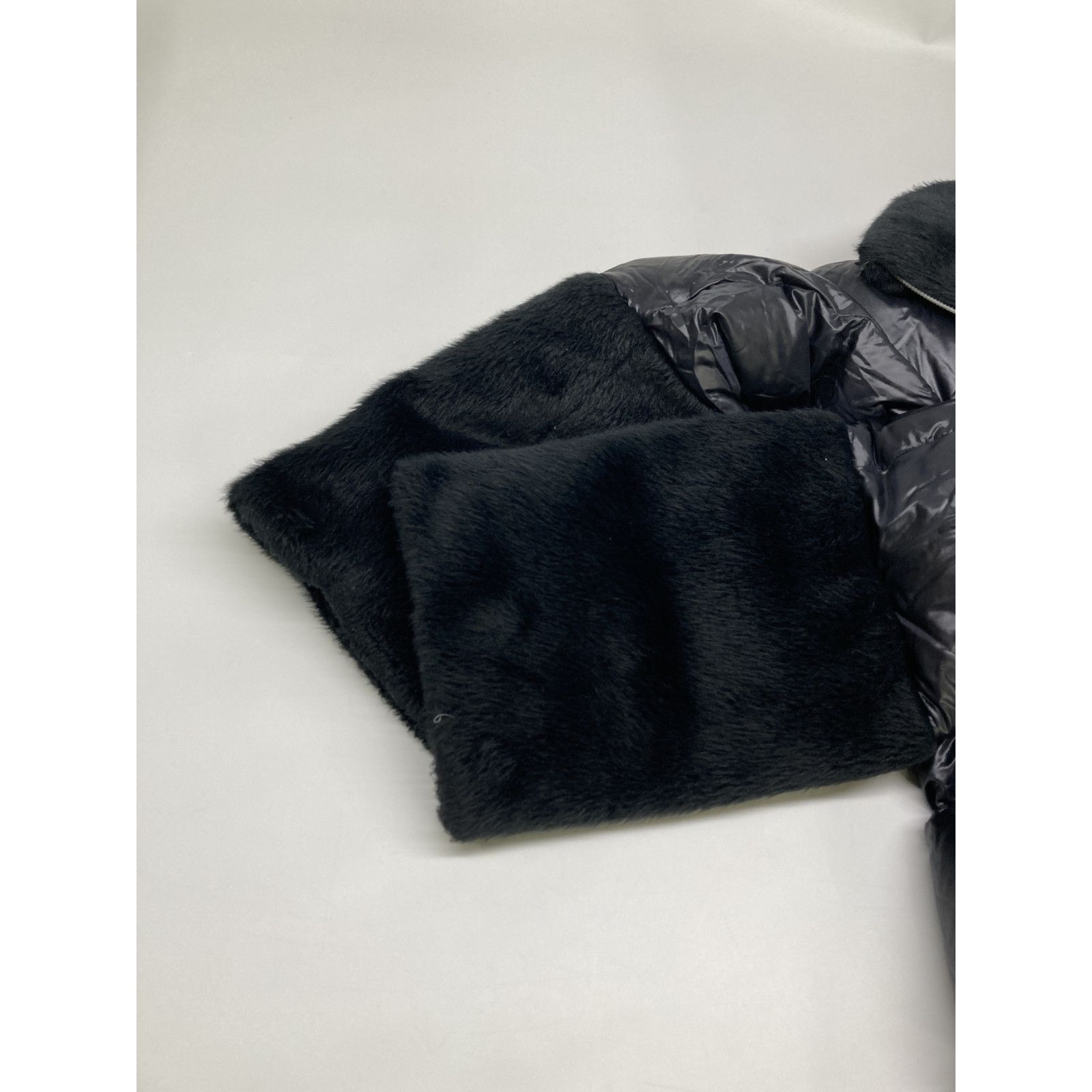 HERNO ヘルノ PI1132D ブラック エコファー ナイロン ダウンジャケット 