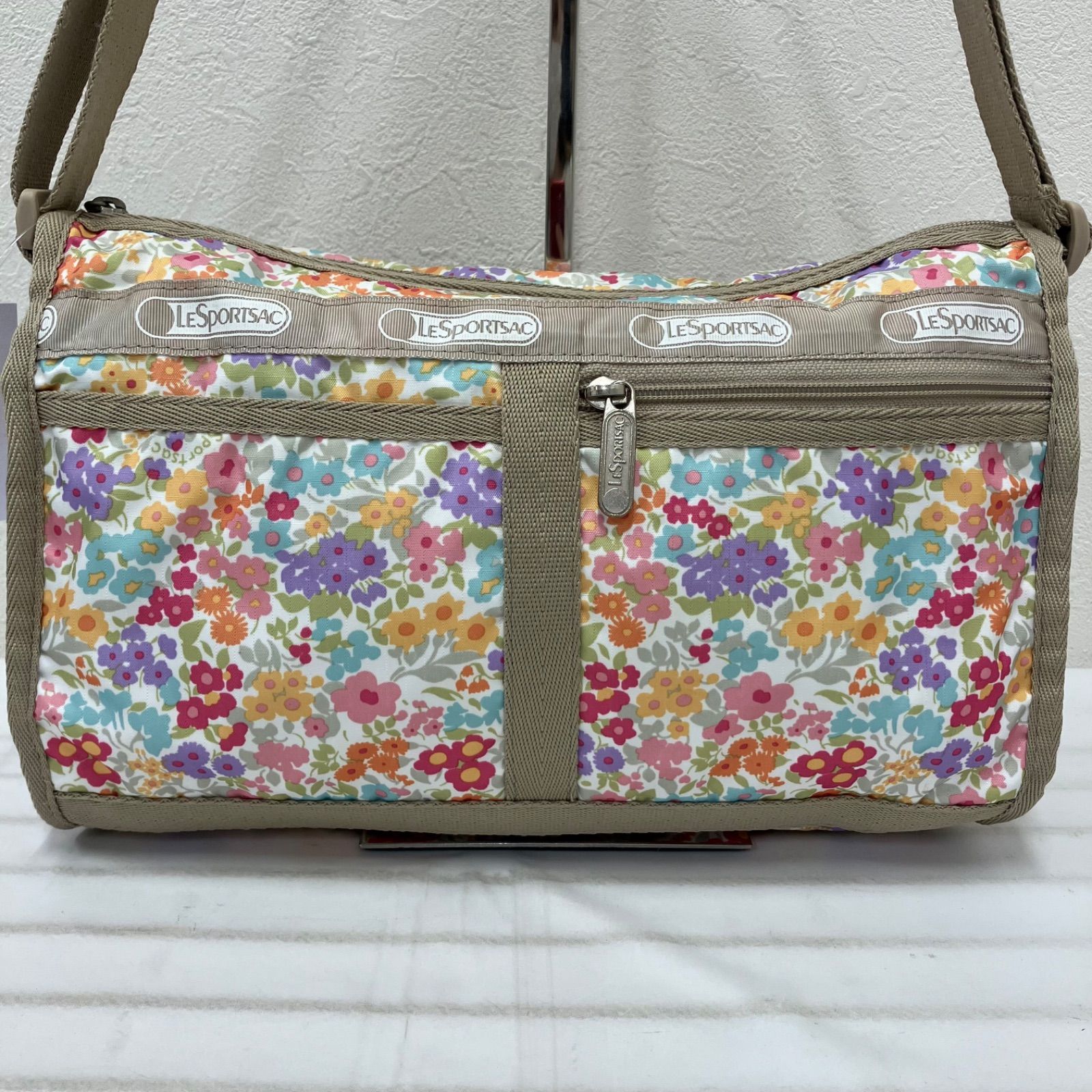 2908 LeSportsac レスポートサック ショルダーバッグ 花柄 フラワー 