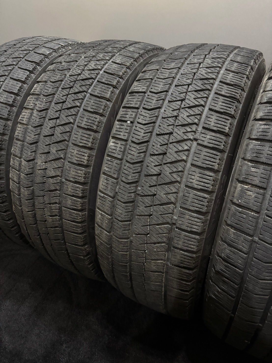 ★225/45R18 BRIDGESTONE/VRX2 23年製 スタッドレス 4本 ブリヂストン ブリザック クラウン レヴォーグ (南7-M172)