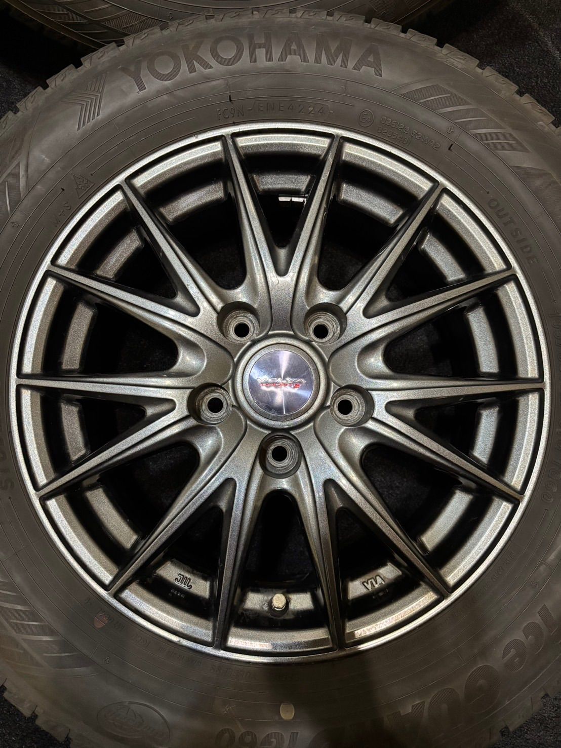 ☆195/65R15 YOKOHAMA/ice GUARD iG60 24年製 VELVA 15インチ 6J +43