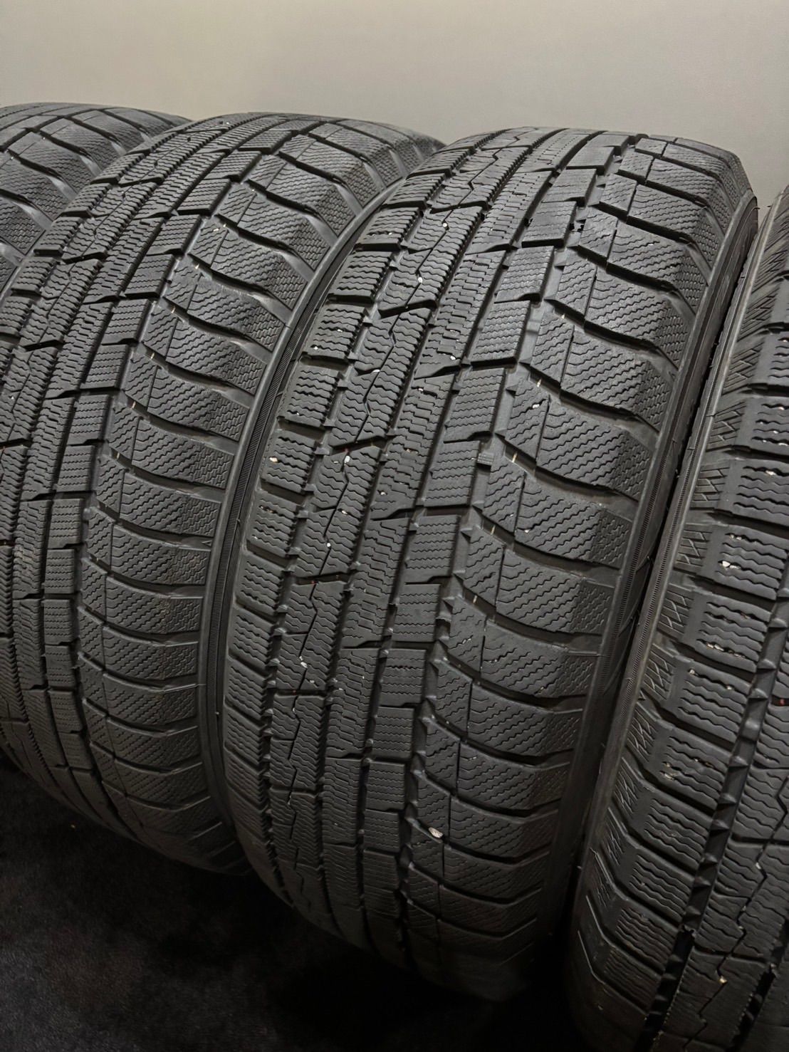 ★225/60R17 TOYO/Winter TRANPATH TX 22年製 スタッドレス 4本 アルファード ヴェルファイア (南5-M179)