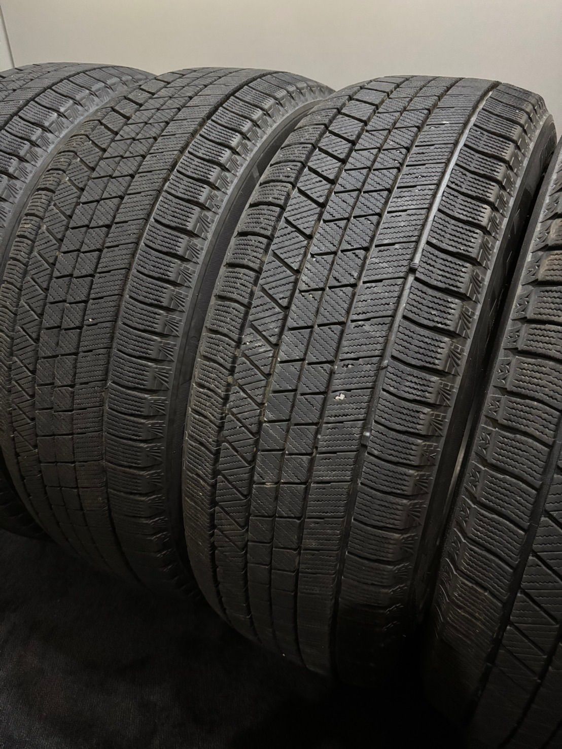 ☆235/50R21 BRIDGESTONE/VRX3 22年製 スタッドレス 4本 ブリヂストン