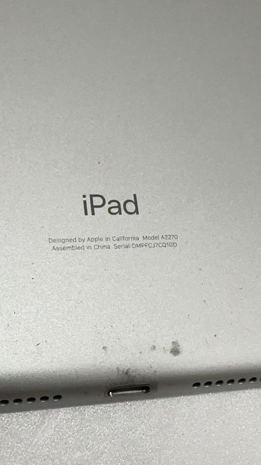 iPad 第8世代 32GB Wi-Fi シルバー 中古 - メルカリ