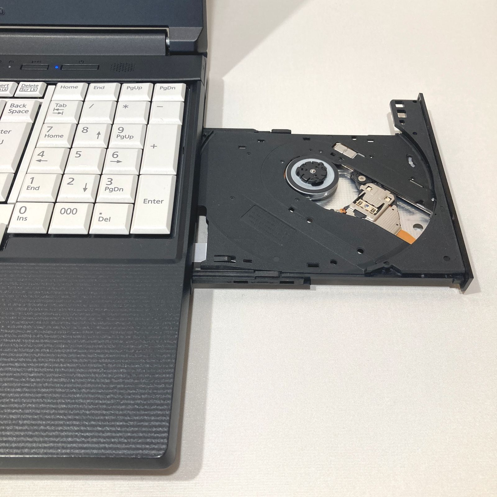 初心者向✨快速・DVD・オフィス・大容量✨すぐ使えるノートパソコン◇T642-1 初心者向✨快速・DVD・オフィス・大容量◇すぐ使えるノートパソコン