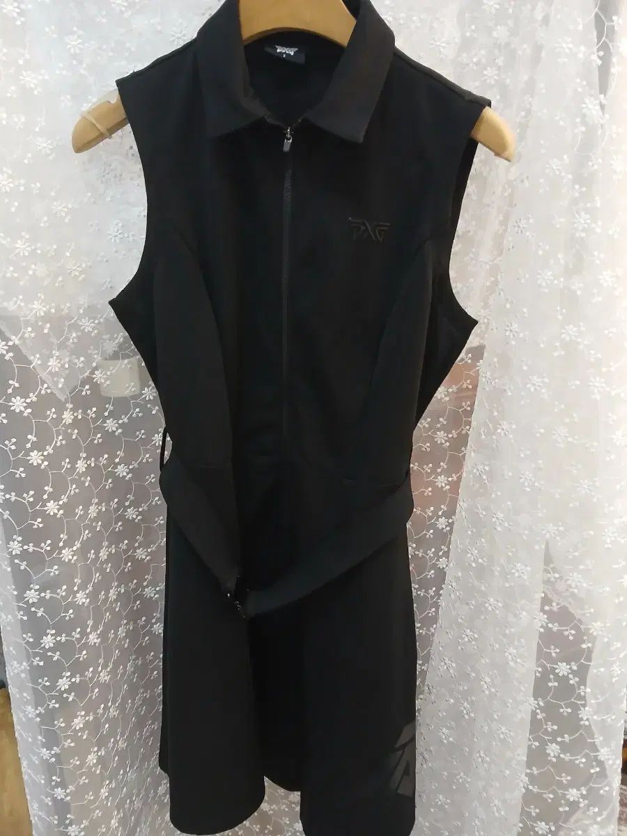 PXG ブラック ノースリーブ ゴルフ ONE PIECE