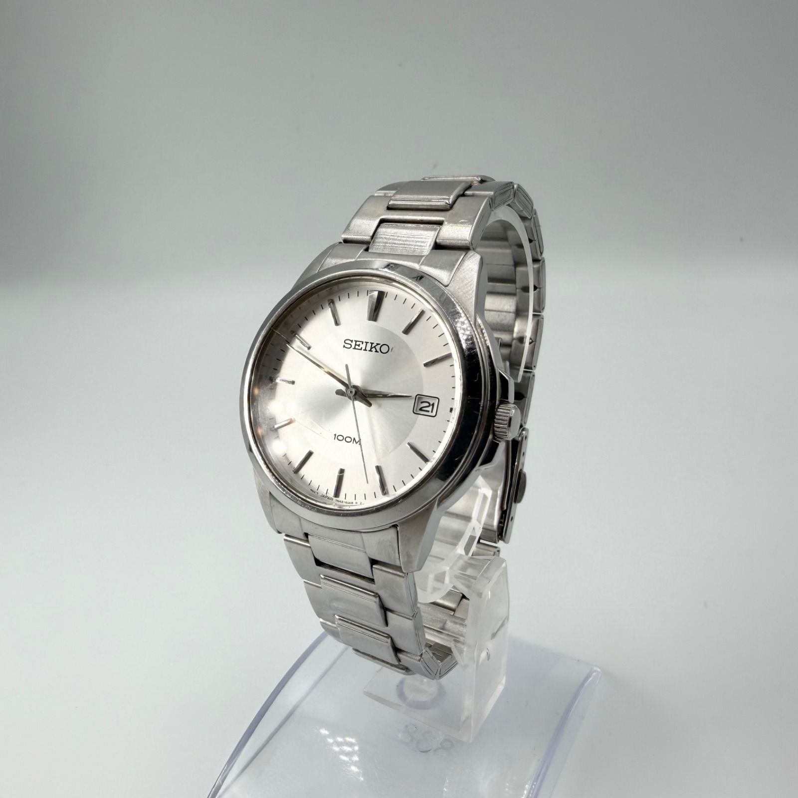 SEIKO セイコー クォーツ 7N42-0FC0 シルバー文字盤 デイト 100M防水 