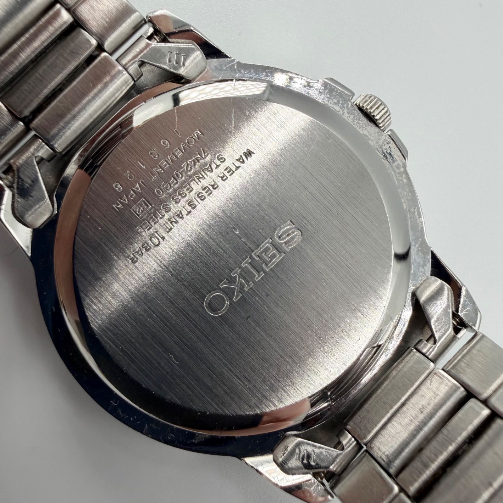 SEIKO セイコー クォーツ 7N42-0FC0 シルバー文字盤 デイト 100M防水 