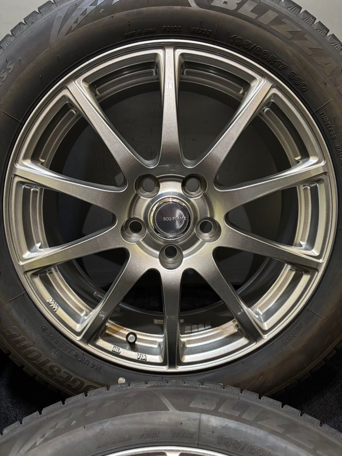 ② 完全深溝☆195/60R17 ブリザック VRX3 60プリウス タイヤ交換 