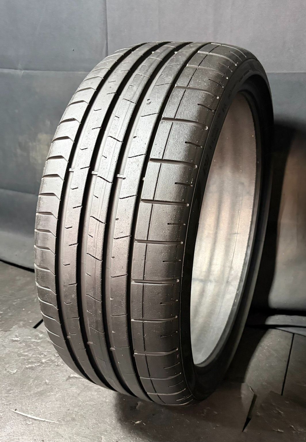 2024年式 超バリ山 良品 PIRELLIピレリ CintuRato ROSSO 225⁄40R18 1本