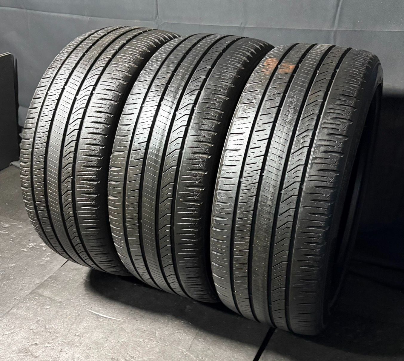215/45R17 PIRELLI P8 FS TM 2024年製 2本 溝あり 215/45R17 PIRELLI P8 FS TM 2024年製 2本 溝あり 【公式通販】