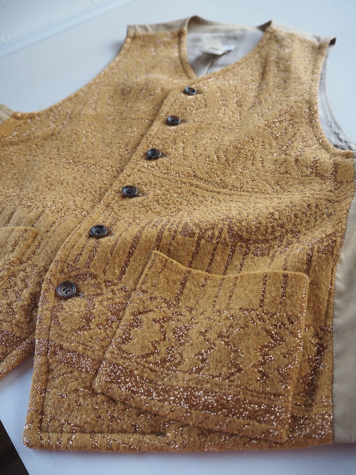 DRIES VAN NOTEN ドリスヴァンノッテン 刺繍 ベスト ライカ ＊メルカリ
