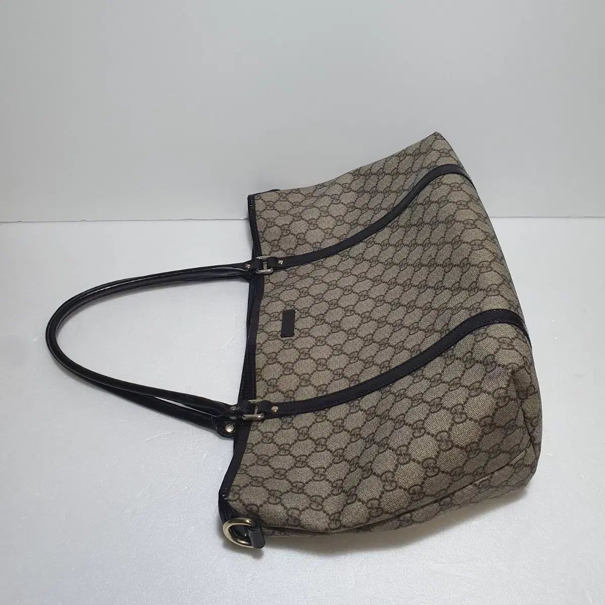 正規品 ㅡグッチㅡショルダーバッグ ㅡ送料込み - メルカリ