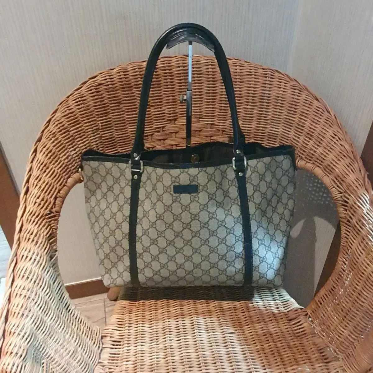 正規品 ㅡグッチㅡショルダーバッグ ㅡ送料込み - メルカリ
