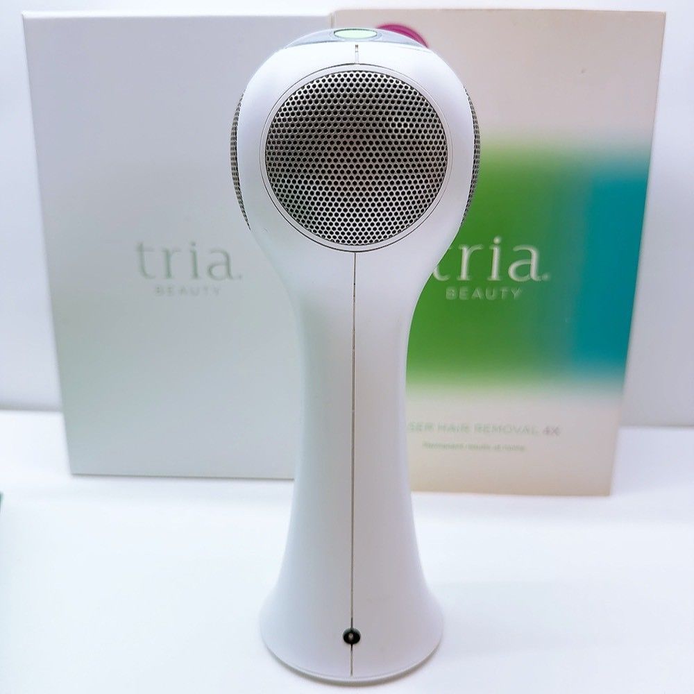 ほぼ未使用》 トリア パーソナルレーザー 4X Tria LHR 4.0 脱毛器 ほぼ未使用》 トリア パーソナルレーザー 4X Tria LHR 4.0 脱毛器