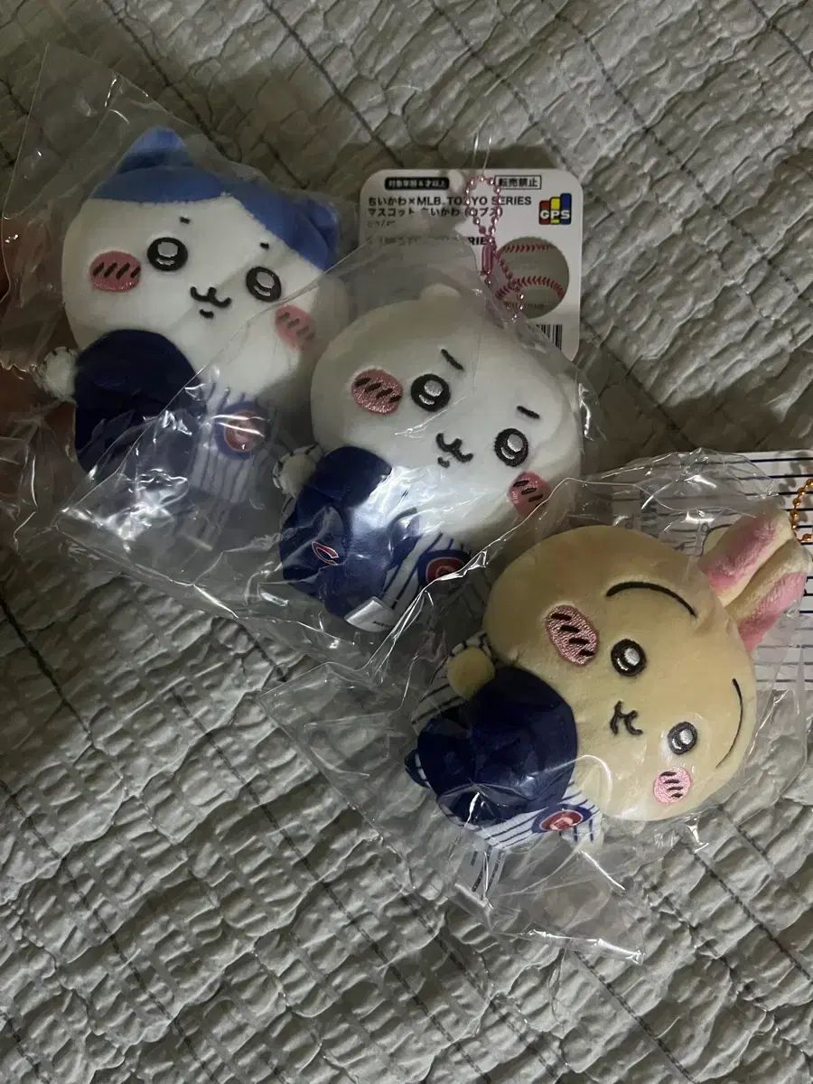 ちいかわ シカゴ・カブス MLB キーホルダー